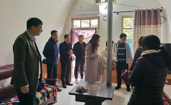 成人短剧
组织教工党员赴富平爱国主义教育基地参观学习IMG_20210402_101948